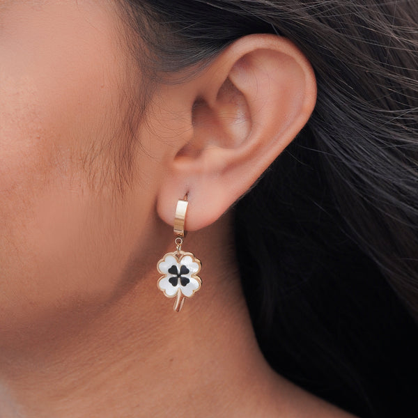 Charming Flower Earrings